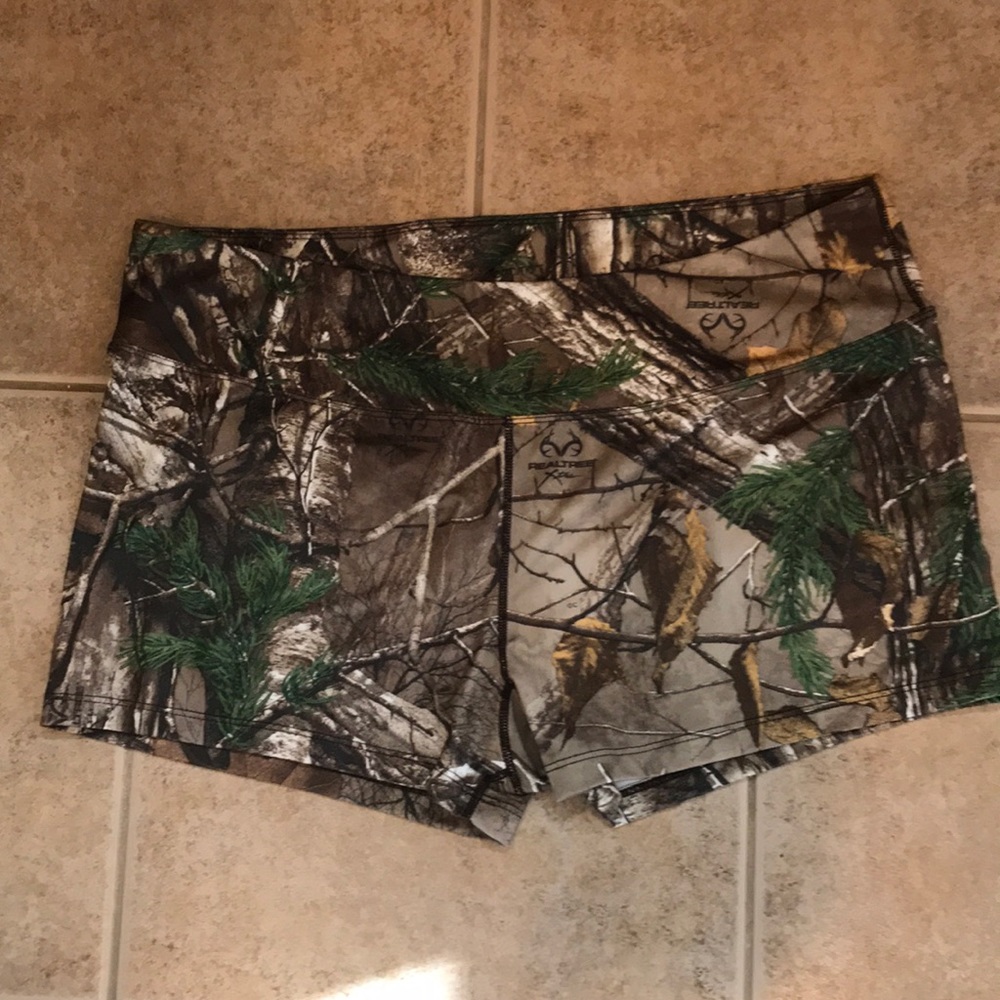 Camo Bootie shorts